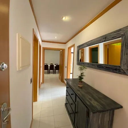 Апартаменти Apartamento Rua Do Sol By Localhosting